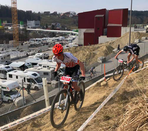KTM Youngsters Mountainbike im DOWE Trikot