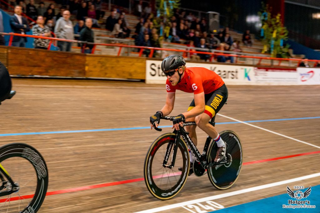 dowe-sportswear-spurt-in-den-mai-v5 Bahnenrennen bei Spurt in den Mai - mit Trikots von DOWE Sportswear