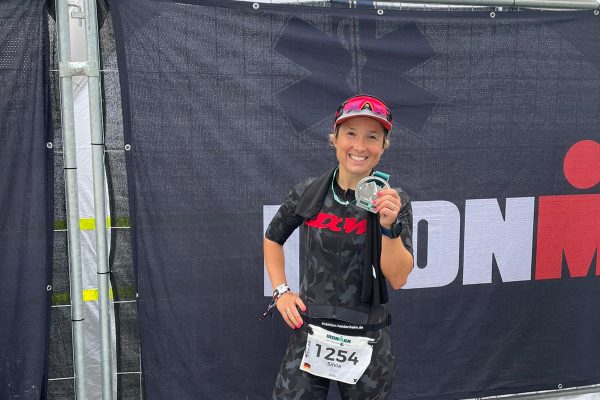 Dowe-sportswear-silvia-deeg-ironman-run