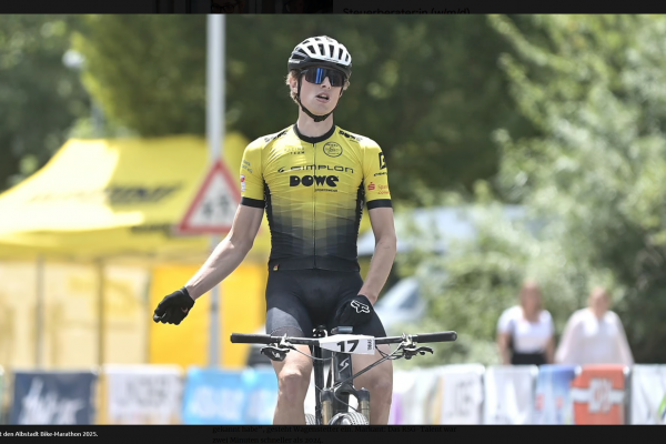 Tobias-Steinhart-gewinner-traditionsrennen-foto-beiMoschkon
