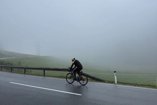 dowe-sportswear-falko-kunze-race-around-austria-2025-nebel dowe-sportswear-falko-kunze-race-around-austria-2025-nebel